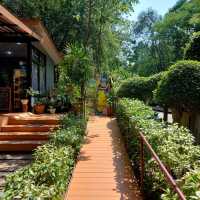 คาเฟ่ลับ กลางเขานางพันธุรัต 