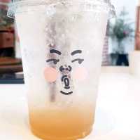 ร้านขนมในเชียงใหม่ ที่โดนชีวิตโดนใจ ● ชีวิต ชีวา
