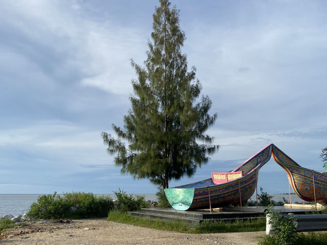 หาดรูสะมิแล จังหวัดปัตตานี