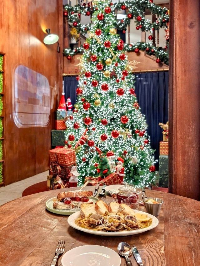 애인에게 사랑받는 크리스마스 데이트 장소 무궁화파이브✨️🎄
