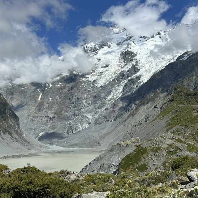 Hiking beneath the fiords