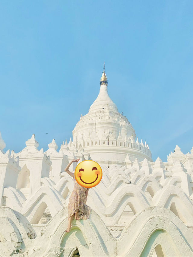 Visiting one of the largest bells in existence and this white pagoda