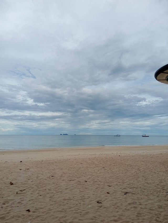 หาดทุ่งวัวแล่น จ.ชุมพร 🌊