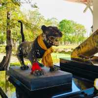 🥳 ศาลเจ้าพ่อเสือ ณ พุทธสถานเชิงท่า-หน้าโบสถ์