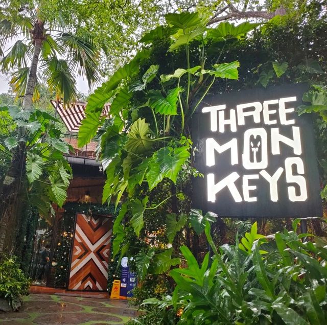 Three Monkeys ร้านอาหารสไตล์บาหลีชื่อดังในภูเก็ต