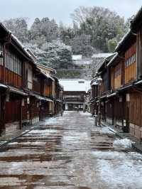 【金沢】雪景色のひがし茶屋街