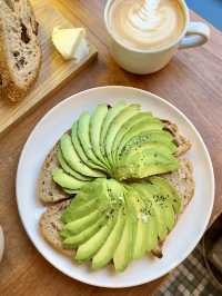 Cozy Breakfast at Nelson the Seagull Café☕️