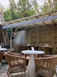 Peaceful Cafe