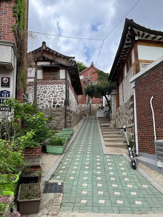 Bukchon Hanok Village