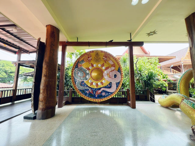 วัดกระทุ่มเสือปลา