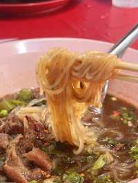 ร้านก๋วยเตี๋ยวลับๆ ลับที่แปลว่าลับจริงๆ