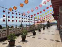 Climbing to the Clouds: My Misadventure at Puu Jih Syh Temple☁️🙏