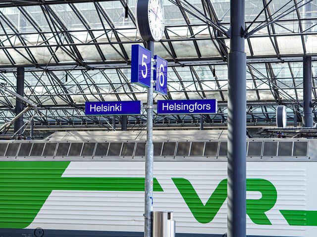 【街の動脈、アールヌーヴォー駅舎】ヘルシンキ中央駅（Helsingin päärautatieasema）🚉🏛️