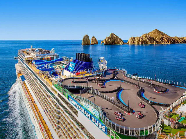 Norwegian Bliss: The Ship That’s Basically a Floating Vegas Resort 🎰🌅🚢