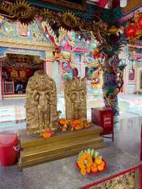 ไหว้ศาลหลักเมือง เที่ยวมังกรสวรรค์ ที่สุพรรณบุรี