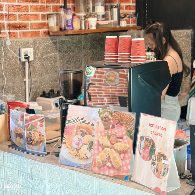 #คาเฟ่ลับบ้านฉาง #คาเฟ่ระยอง #คาเฟ่สไตล์โฮมมี่