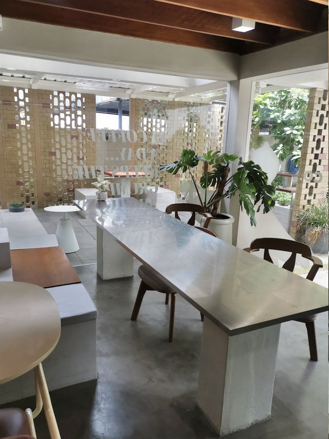 Phil Coffee Co Rama IXคาเฟ่สไตล์วินเทจย่านพระราม9