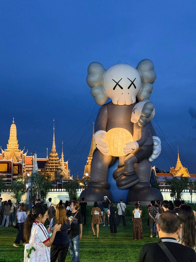 KAWS: HOLIDAY THAILAND 