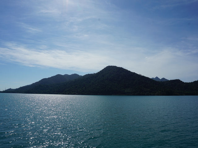 เรือเฟอร์รี่ไปเกาะช้าง ท่าเรืออ่าวธรรมชาติ