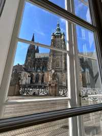 Prague Castle – A Timeless Crown Above the City of Spires