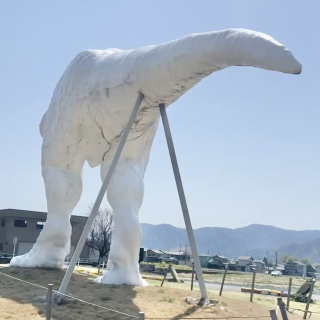 1度は見てみたい‼️映えるティラノサウルス