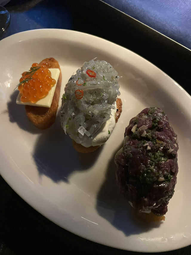 国際通りの夜をしっとり楽しむ、大人のホテルディナー🍷✨