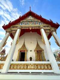  [バンコク ワットスワン参拝記]   ～きらびやかな装飾と静寂に包まれるローカル寺院～