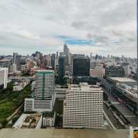 A Playful Stay with Urban Energy