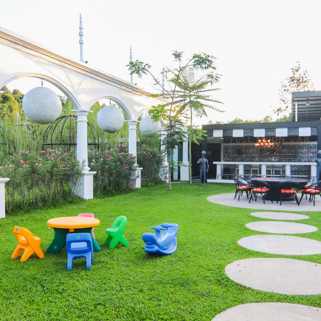 Istan bul pool villa ubon