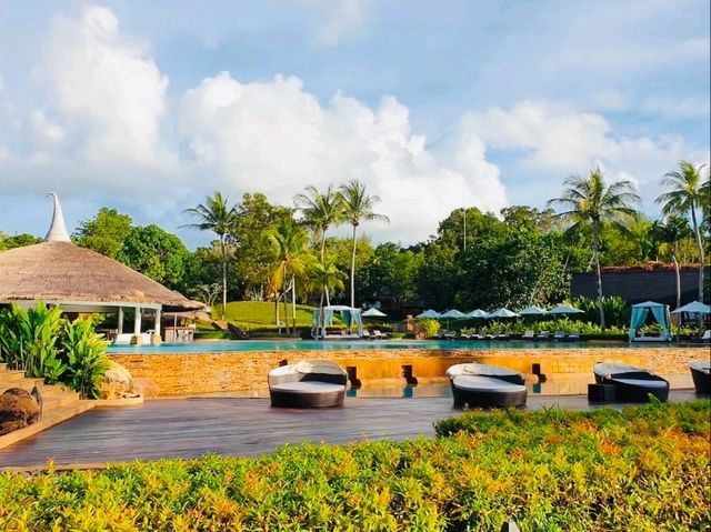 「プーレイ ベイ ア リッツ カールトン リザーブ」: タイの楽園で贅沢なひととき