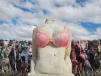 Mountains, Lakes &… Bras? A Quirky Road Trip in Queenstown