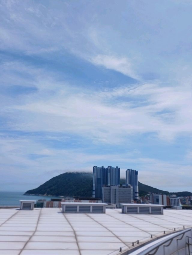 다양한 유물과 탁 트인 바다 경치까지!