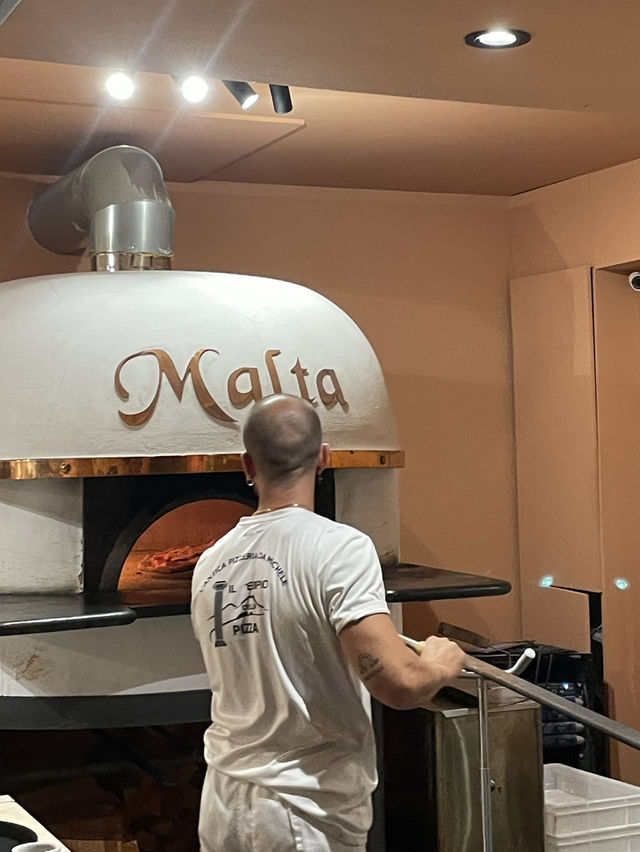 🍕 발루타 베이 옆, 진짜 나폴리식 피자를 즐기다 🌊