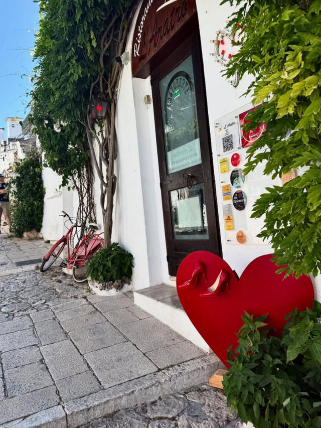 【おとぎ話の世界へ】アルベロベッロでトゥルッリの街並みに癒される旅🏡✨