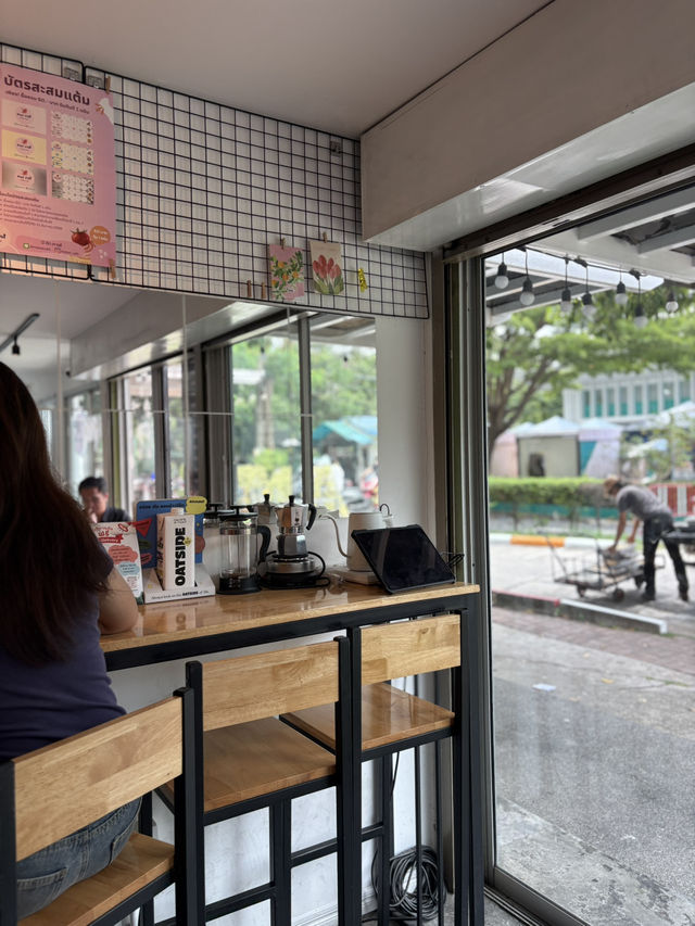 Me eat cafe ม.เกษตร บางเขน
