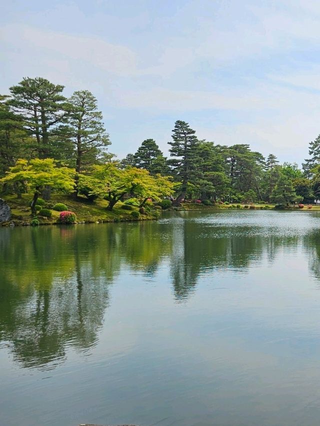 金澤｜兼六園中心四季皆美〔霞池〕
