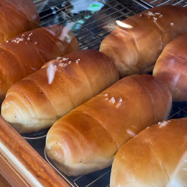 Kunst Bake n’ Cof –คาเฟ่มินิมอลสุดอบอุ่นกลางอยุธยา