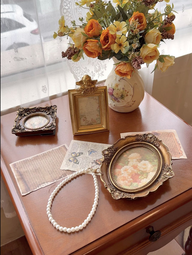 Three-Storey Vintage Charm Just Minutes from the Checkpoint