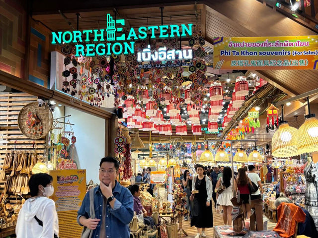 集泰國各地特色於一身的超大百貨商城「ICONSIAM」