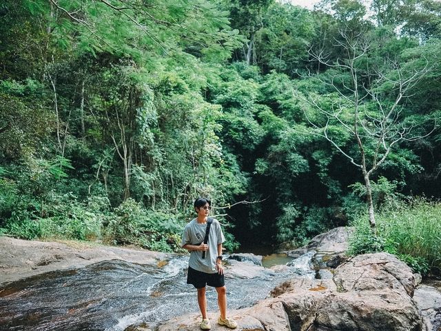 น้ำตกอ่างผักหนาม