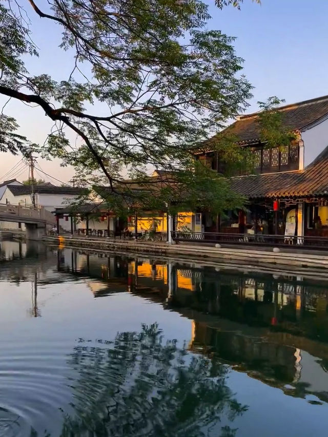 Solo Citywalk in Shaoxing — A One-Day Itinerary Through the Soul of Jiangnan