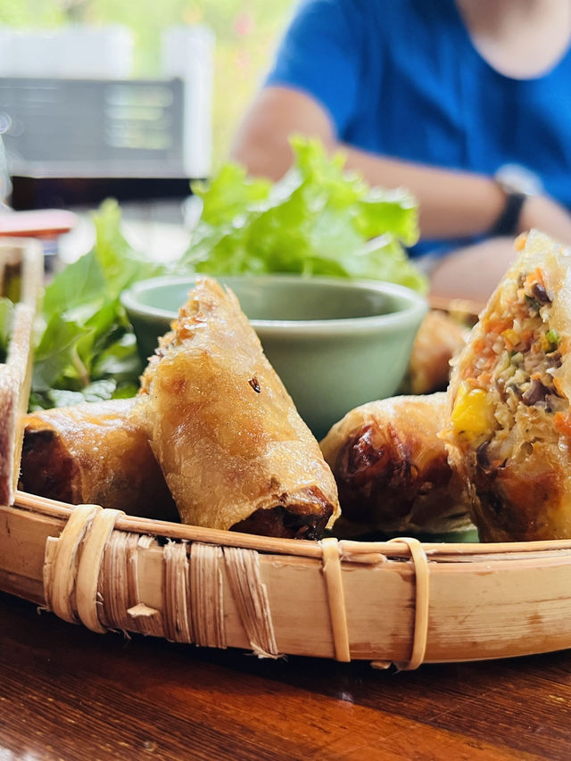 🌿 Nối Café, Da Nang – Where Time Slows in a Vietnamese Courtyard 🕰️☕