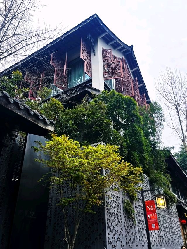 Kuanzhai Alley – Chengdu’s Living Memory Lane