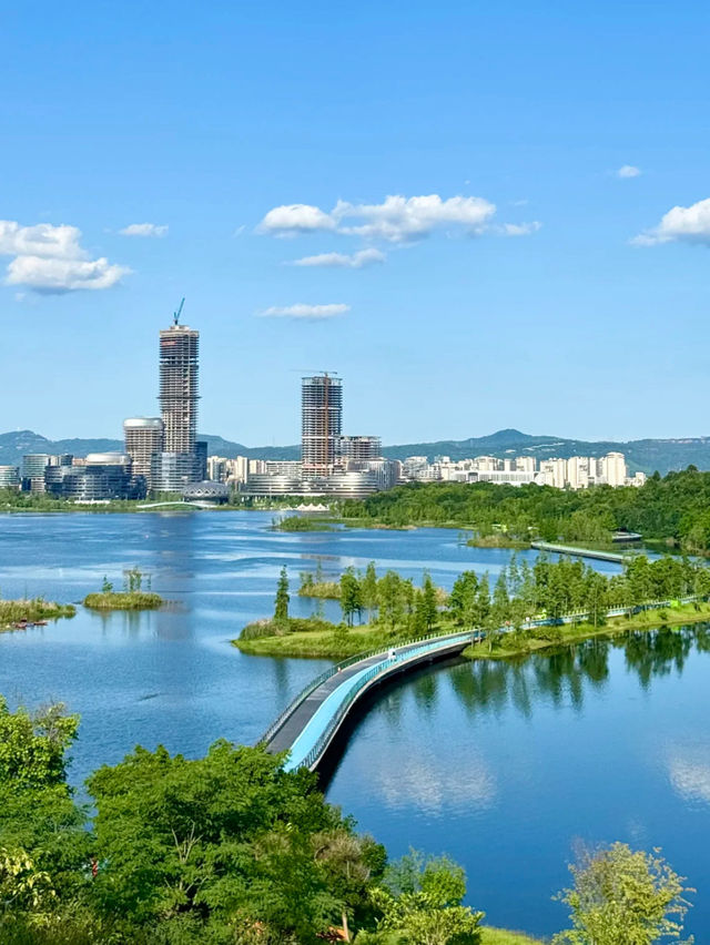 Xinglong Lake