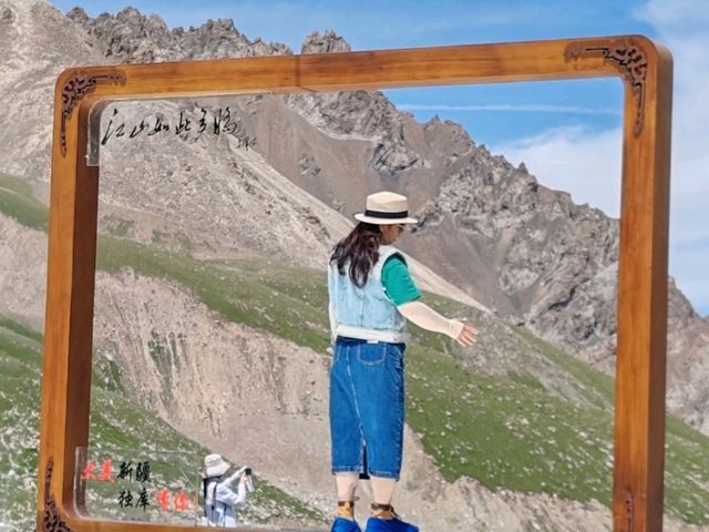 Snow Crown Tianshan Scenic Area: Creative Photo Spots for Unique Memories