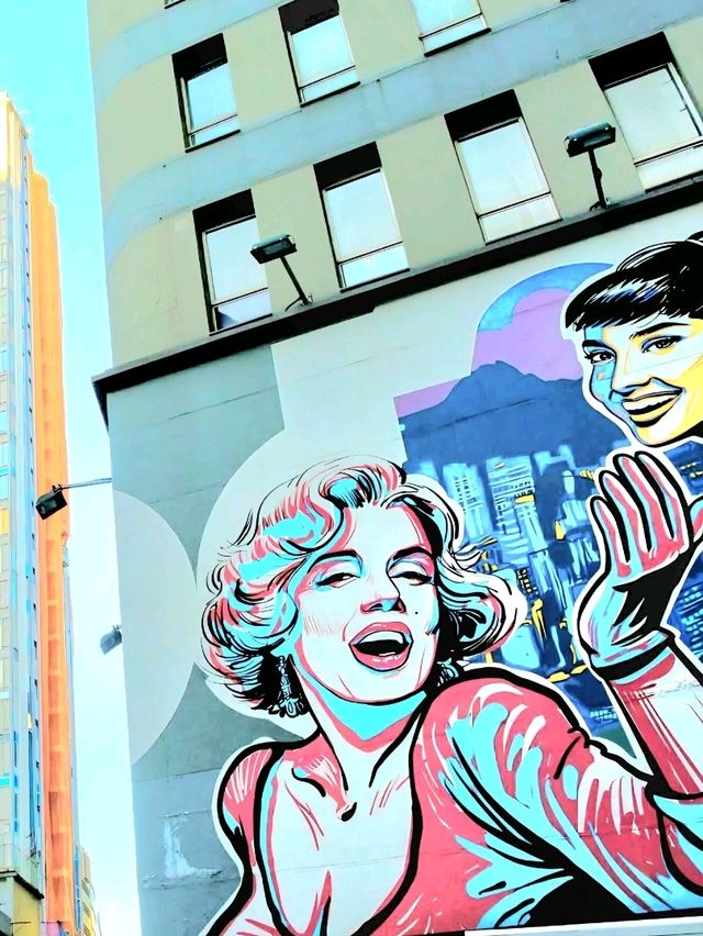 Hong Kong's bustling street arts