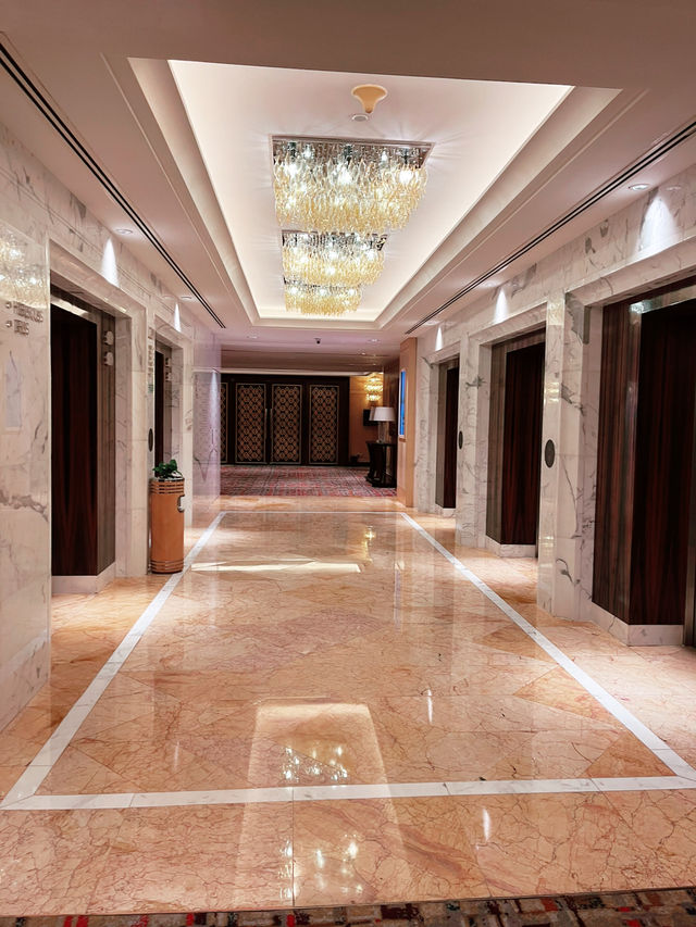 One World Hotel: The Ultimate Luxurious Staycation Destination