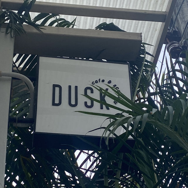 DUSK Cafe 