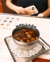 旺角老字號鴻運冰廳餅店 | 港式沙嗲牛肉拌面+經典行運花生醬西多士必試!