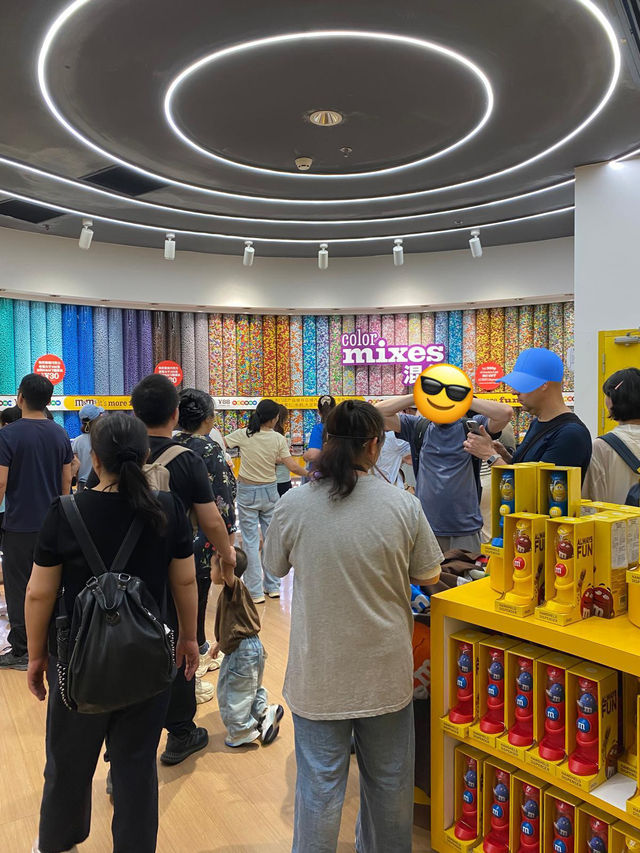 嘩!嘩!有生以來見過最多朱古力豆的地方-上海M&M’s旗艦店 嘩!嘩!有生以來見過最多朱古力豆的地方-上海M&M’s旗艦店
